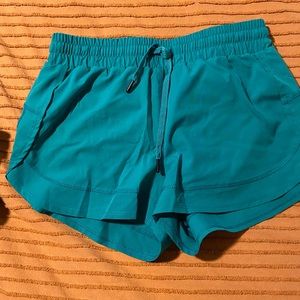 Aqua workout shorts Size M